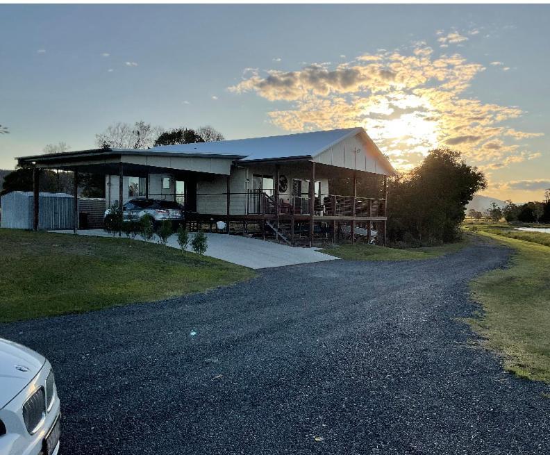 Water View Country Cottage Yandina Creek Kültér fotó