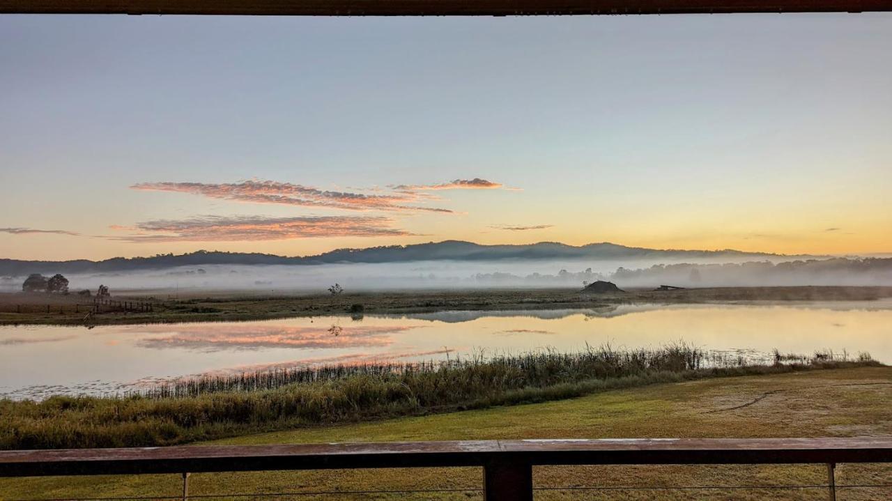 Water View Country Cottage Yandina Creek Kültér fotó