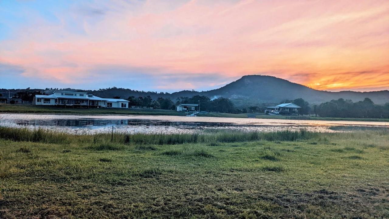 Water View Country Cottage Yandina Creek Kültér fotó